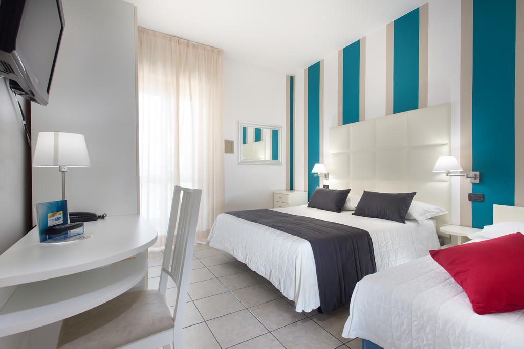 Hotel Flora Milano Marittima Pokój zdjęcie