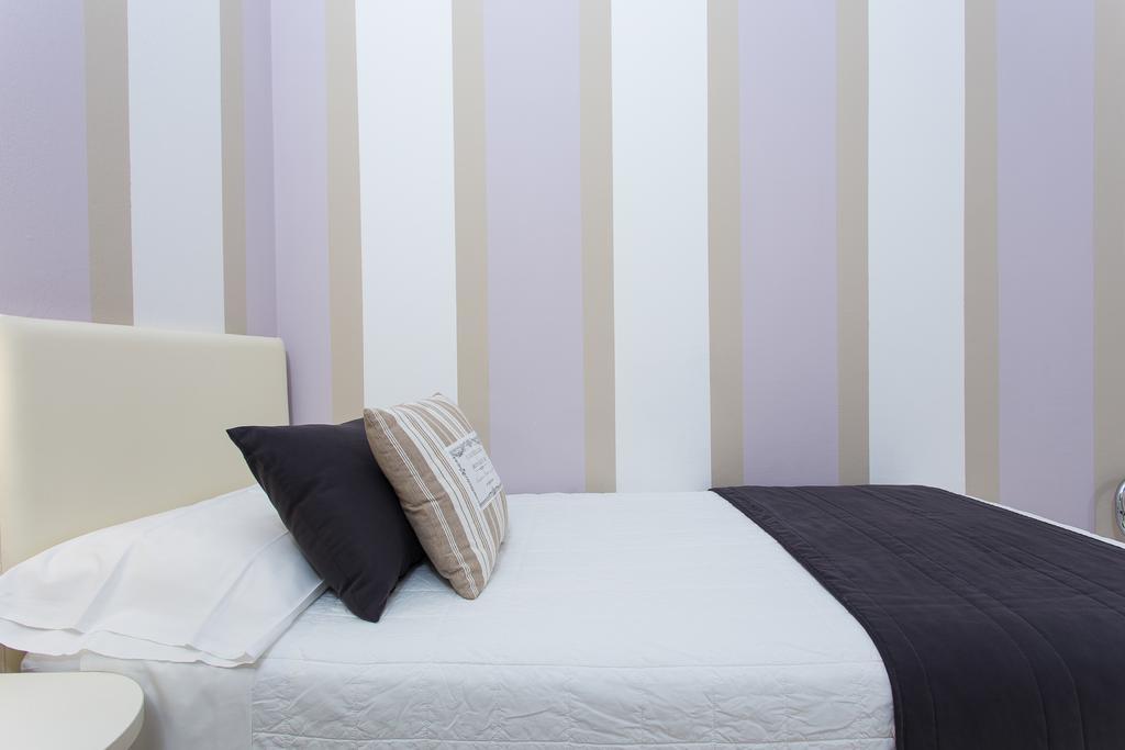 Hotel Flora Milano Marittima Zewnętrze zdjęcie