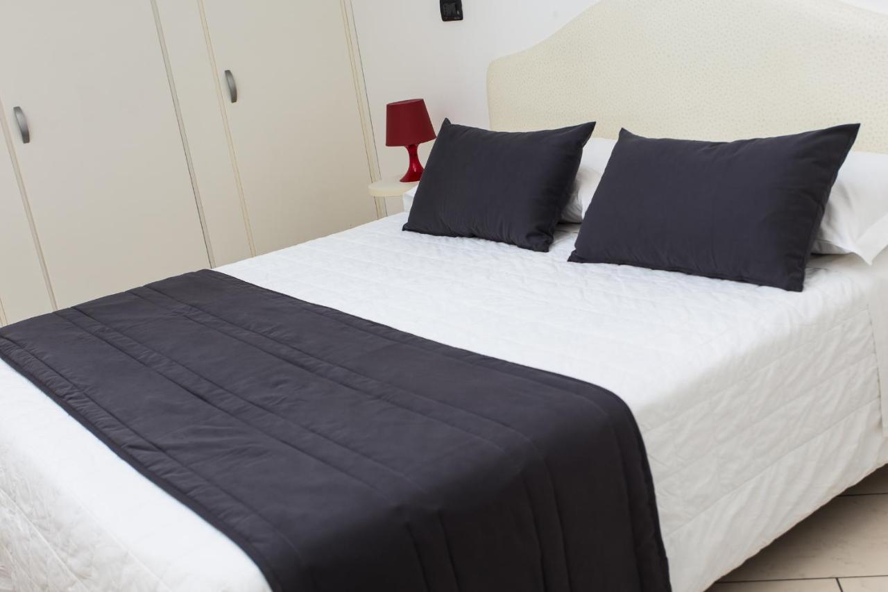 Hotel Flora Milano Marittima Zewnętrze zdjęcie